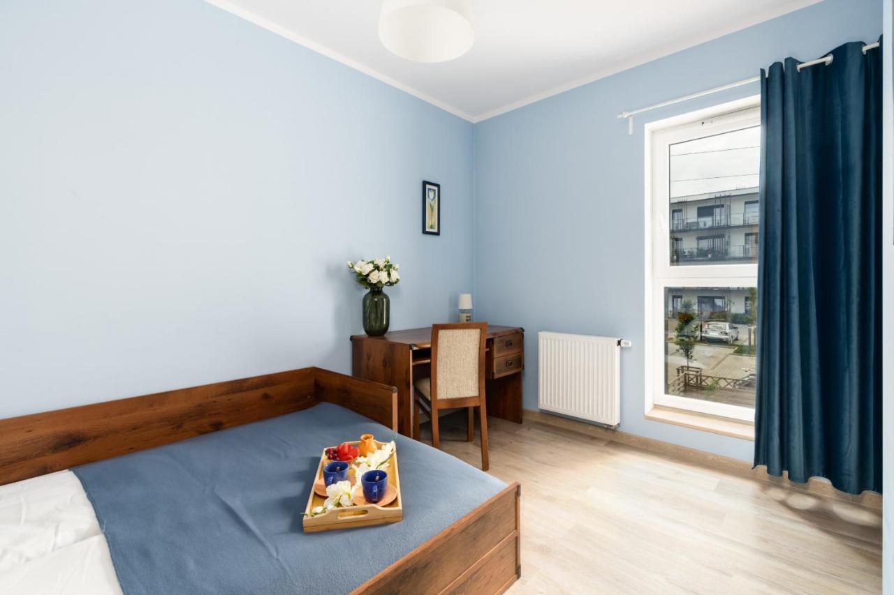 Modern Apartment With Balcony & Free Garage Poznan By Noclegi Renters Exteriör bild