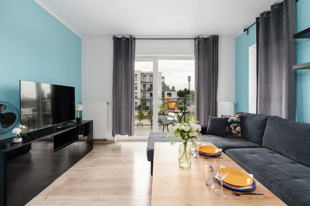 Modern Apartment With Balcony & Free Garage Poznan By Noclegi Renters Exteriör bild